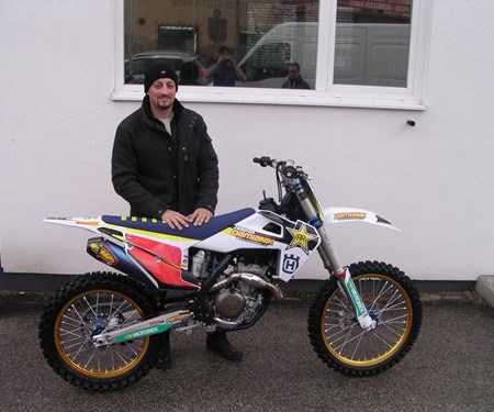 Ein perfekt gestyltes Bike übergeben! Ein perfekt gestyltes Bike übergeben!