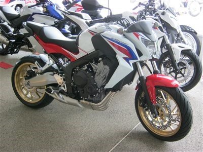 Neue Honda CB 650F bei Honda Schmidinger eingetroffen! - Bild 2 Neue Honda CB 650F bei Honda Schmidinger eingetroffen! - Bild 2