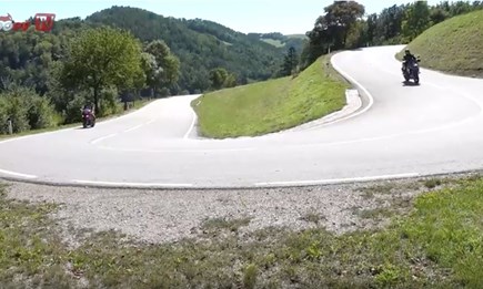 Neues 1000PS.at Video: Spitzkehren in den Alpen!