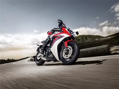 Honda Semmler - CBR650F eingetroffen! Bild 7: Honda Semmler - CBR650F eingetroffen!