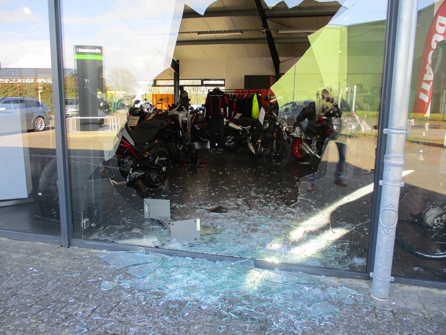 Motorrad-Diebstahl / Einbruch Bild 1: Motorrad-Diebstahl / Einbruch
