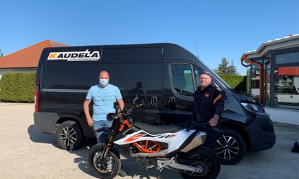 FAHRZEUGÜBERGABE KTM 690 SMC R