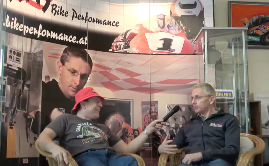 Zonko trifft Martin Bauer: Das Interview über den fehlenden viertel Liter Benzin! Bild 1: Zonko trifft Martin Bauer: Das Interview über den fehlenden viertel Liter Benzin!