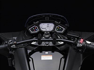 Honda Semmler - NM4 Vultus ist da ! - Bild 4