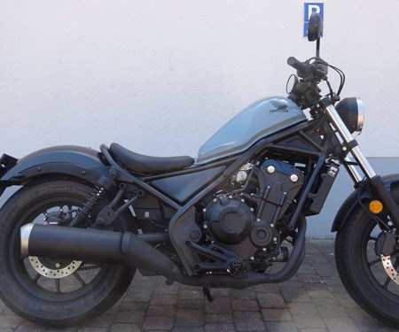 CMX 500 Rebel mit Heckumbau und Mini-Blinkern 