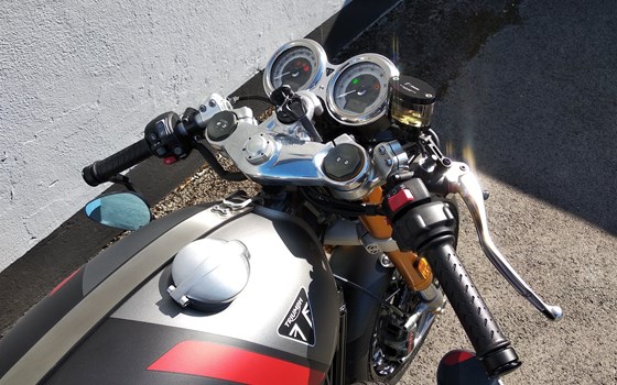 Thruxton RS - Bild 4