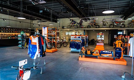 Walktrough Kini Shop - Epsiode 7 - Heinz und die Motorräder