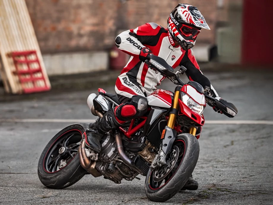 DIE NEUE DUCATI HYPERMOTARD 950 RVE Bild 24: DIE NEUE DUCATI HYPERMOTARD 950 RVE