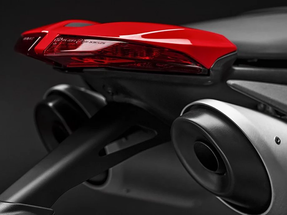 DIE NEUE DUCATI HYPERMOTARD 950 RVE Bild 16: DIE NEUE DUCATI HYPERMOTARD 950 RVE