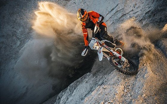 2021ER KTM EXC-RANGE SETZT NEUE MASSSTÄBE - Bild 3