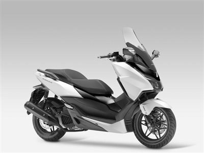 NEU! Honda Forza 125 - mehr Fahrspaß und Nutzwert! - Bild 9 NEU! Honda Forza 125 - mehr Fahrspaß und Nutzwert! - Bild 9