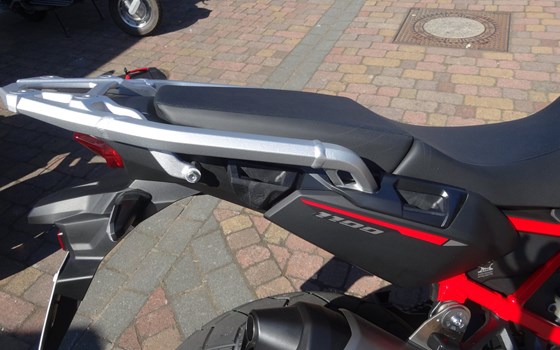 CRF1100L 2020 mit  Zubehörpaket und Motorschutzbügeln - Bild 12