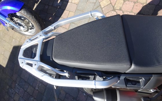 CRF1100L 2020 mit  Zubehörpaket und Motorschutzbügeln - Bild 8