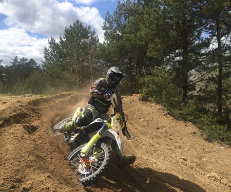 Sonnabend den 4 Juli Geschlossen