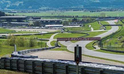 1000PS Trackdays Red Bull Ring: Renndienst von MB Bike Performance!