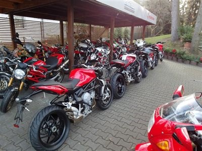 MV Agusta News & MV Agusta Modelljahr 2015 - Bestellen Sie jetzt ihre Wunsch MV zum neuen Saisonstart !