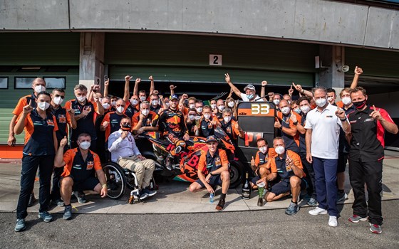 KTM FEIERT HISTORISCHEN MOTOGP™-SIEG - Bild 12 KTM FEIERT HISTORISCHEN MOTOGP™-SIEG - Bild 12