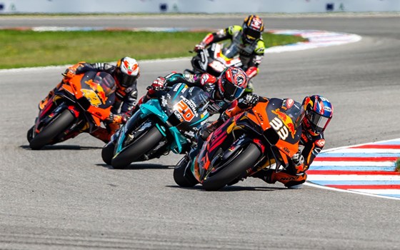 KTM FEIERT HISTORISCHEN MOTOGP™-SIEG - Bild 2 KTM FEIERT HISTORISCHEN MOTOGP™-SIEG - Bild 2
