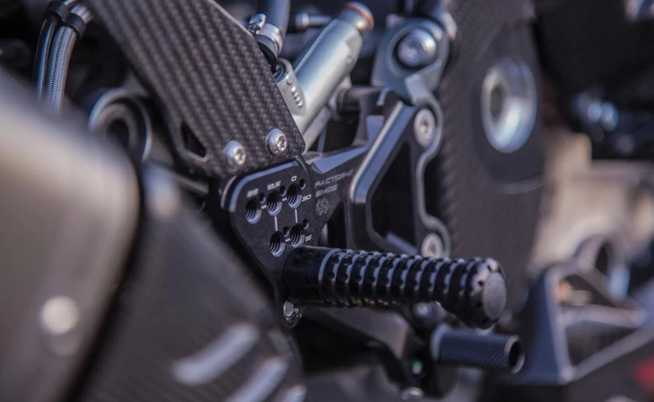 BMW S1000 RR 1000PS Tune Up Projekt: Gewaltig ist eine Untertreibung! Bild 6: BMW S1000 RR 1000PS Tune Up Projekt: Gewaltig ist eine Untertreibung!