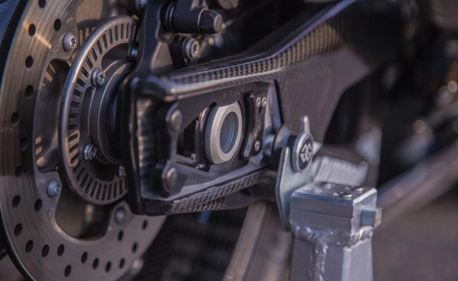 BMW S1000 RR 1000PS Tune Up Projekt: Gewaltig ist eine Untertreibung! Bild 7: BMW S1000 RR 1000PS Tune Up Projekt: Gewaltig ist eine Untertreibung!