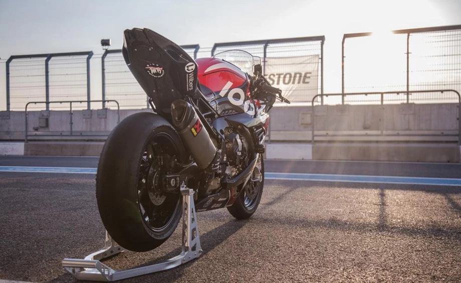 BMW S1000 RR 1000PS Tune Up Projekt: Gewaltig ist eine Untertreibung! Bild 8: BMW S1000 RR 1000PS Tune Up Projekt: Gewaltig ist eine Untertreibung!