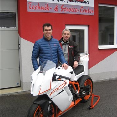 KTM RC8 von Matthias Lanzinger optimiert von MB Bike Performance KTM RC8 von Matthias Lanzinger optimiert von MB Bike Performance
