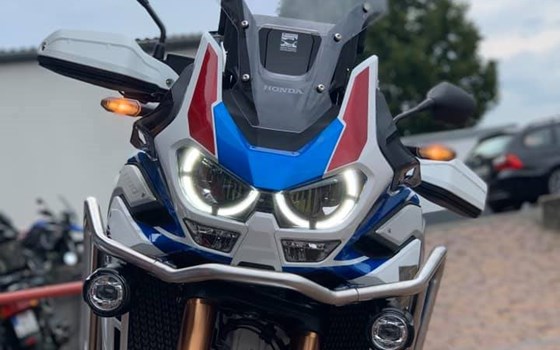 AfricaTwin Adventure Sports 2020 mit original Honda Zusatzscheinwerfern - Bild 1
