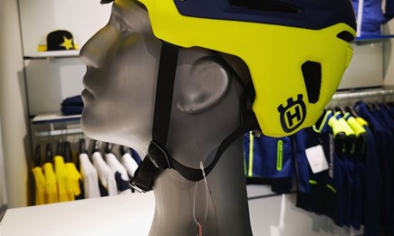 Husqvarna Fahrradhelm NEU !!! 