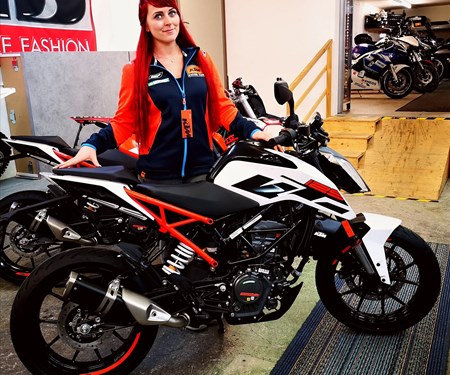 KTM POWER DEAL !!  125 Duke weiss für nur 4.299,- € bis zum 30.09.20 !!