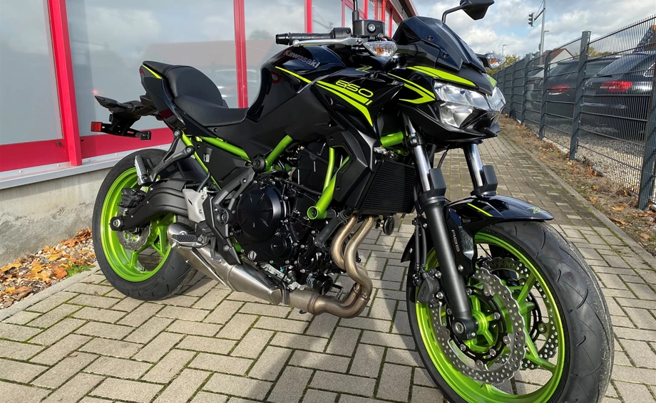 Z900 + viele weitere Modelle 2021  Bild 6: Z900 + viele weitere Modelle 2021