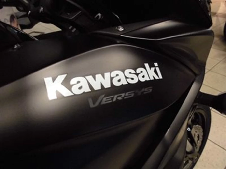 JETZT: Versys 1000 & 650 - VULCAN S & Z 300 ABS Bild 4: JETZT: Versys 1000 & 650 - VULCAN S & Z 300 ABS