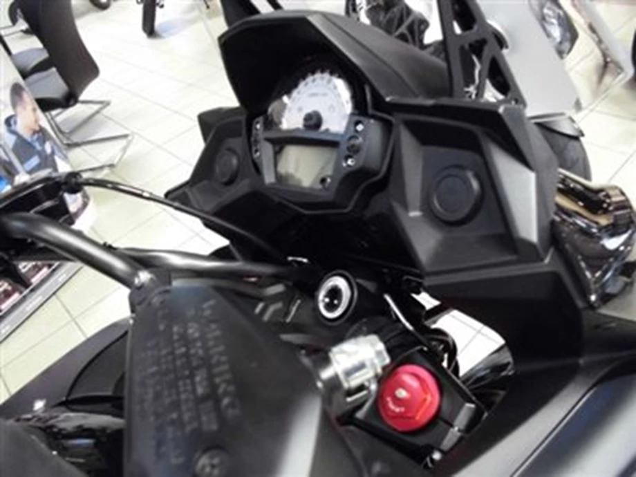 JETZT: Versys 1000 & 650 - VULCAN S & Z 300 ABS Bild 5: JETZT: Versys 1000 & 650 - VULCAN S & Z 300 ABS