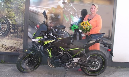 Motorradfahren hebt Grenzen auf. Mensch und Maschine, Natur und Technik, alles wird eins.