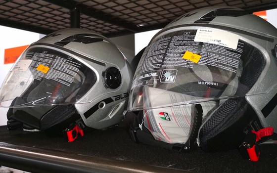 50 % Rabatt !! Auf ausgewählte Helme & Jethelme !! 50 % Rabatt !! - Bild 7