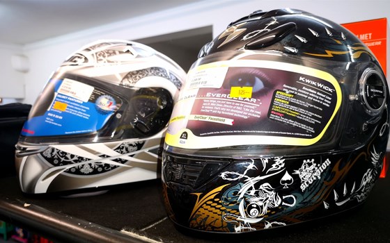 50 % Rabatt !! Auf ausgewählte Helme & Jethelme !! 50 % Rabatt !! - Bild 9