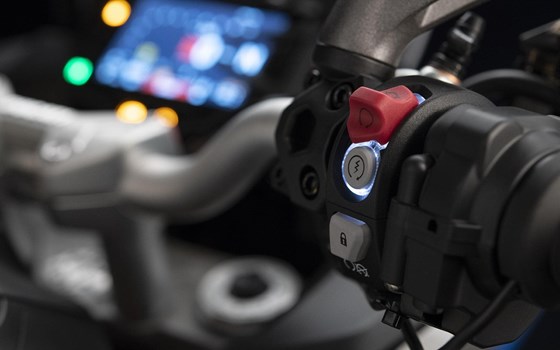 2021 Multistrada 950 S GP WHITE  - Bild 8