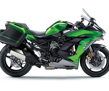 NINJA H2 SX- UND VERSYS-MODELLE MIT KOSTENLOSEM KOFFERSET