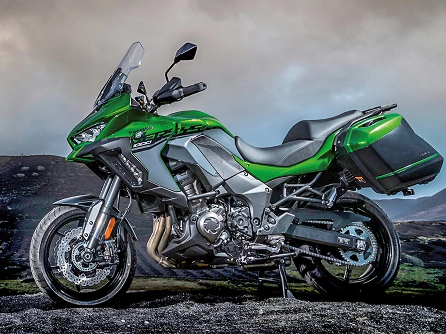 NINJA H2 SX- UND VERSYS-MODELLE MIT KOSTENLOSEM KOFFERSET Bild 2: NINJA H2 SX- UND VERSYS-MODELLE MIT KOSTENLOSEM KOFFERSET