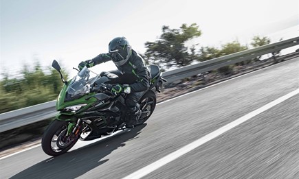 Kawasaki News 2021 Ninja  1000 SX