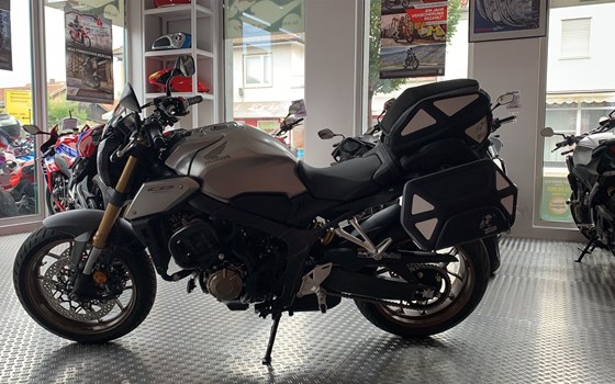 CB 650R mit Koffern von Hepco und Becker - Bild 4