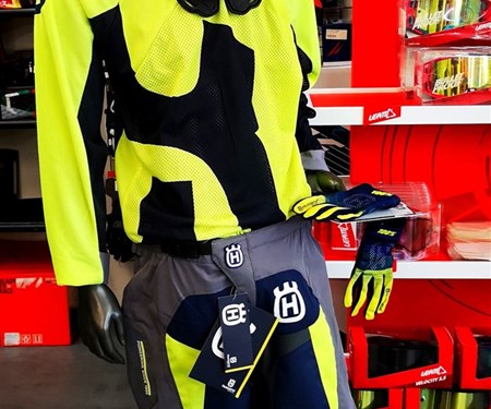 Husky Motocross - verschiedene Designs. Kommt vorbei! Husky Motocross - verschiedene Designs. Kommt vorbei!