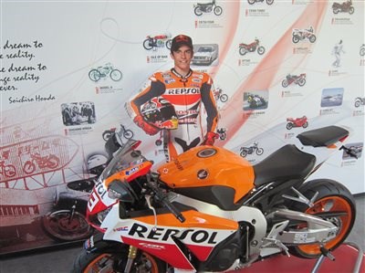 Der Weltmeister Marc Márquez auf Honda!  - Bild 3