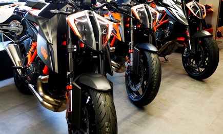 KTM 1290 Super Duke R nur noch wenige verfügbar!!