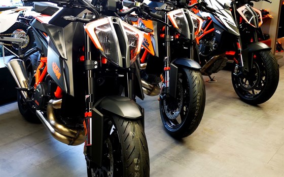 KTM 1290 Super Duke R nur noch wenige verfügbar!! - Bild 1