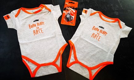 KTM Babystrampler neu eingetroffen !! Born ready to race ! 