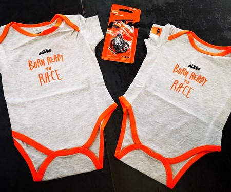 KTM Babystrampler neu eingetroffen !! Born ready to race !  KTM Babystrampler neu eingetroffen !! Born ready to race !