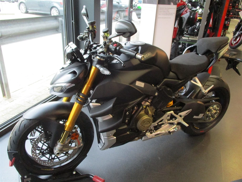 DUCATI NEWS: Ducati Streetfighter V4 S 2021 in Dark Stealth und mit Euro5  Bild 1: DUCATI NEWS: Ducati Streetfighter V4 S 2021 in Dark Stealth und mit Euro5