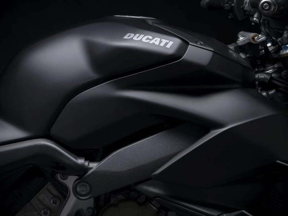 DUCATI NEWS: Ducati Streetfighter V4 S 2021 in Dark Stealth und mit Euro5  Bild 9: DUCATI NEWS: Ducati Streetfighter V4 S 2021 in Dark Stealth und mit Euro5