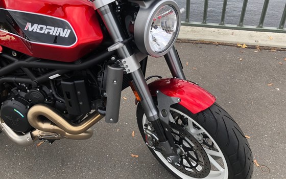 Jetzt ist die letzte von 30St weltweit, die wunderbare Moto Morini Milano 1200 Limited Edition endlich eingetroffen.  - Bild 8