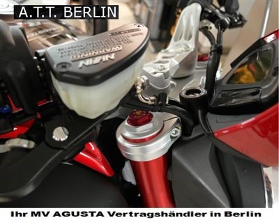 Der MV Agusta Dragster 800 RR ist wunderschön & einfach gierig. Und mit der Leistung von 140PS geht er auch richtig los! - Bild 4